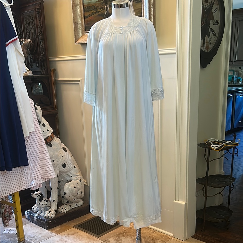 Vintage Dentelle Sz M Elegant Blue Lace Trim Silky Robe GVC